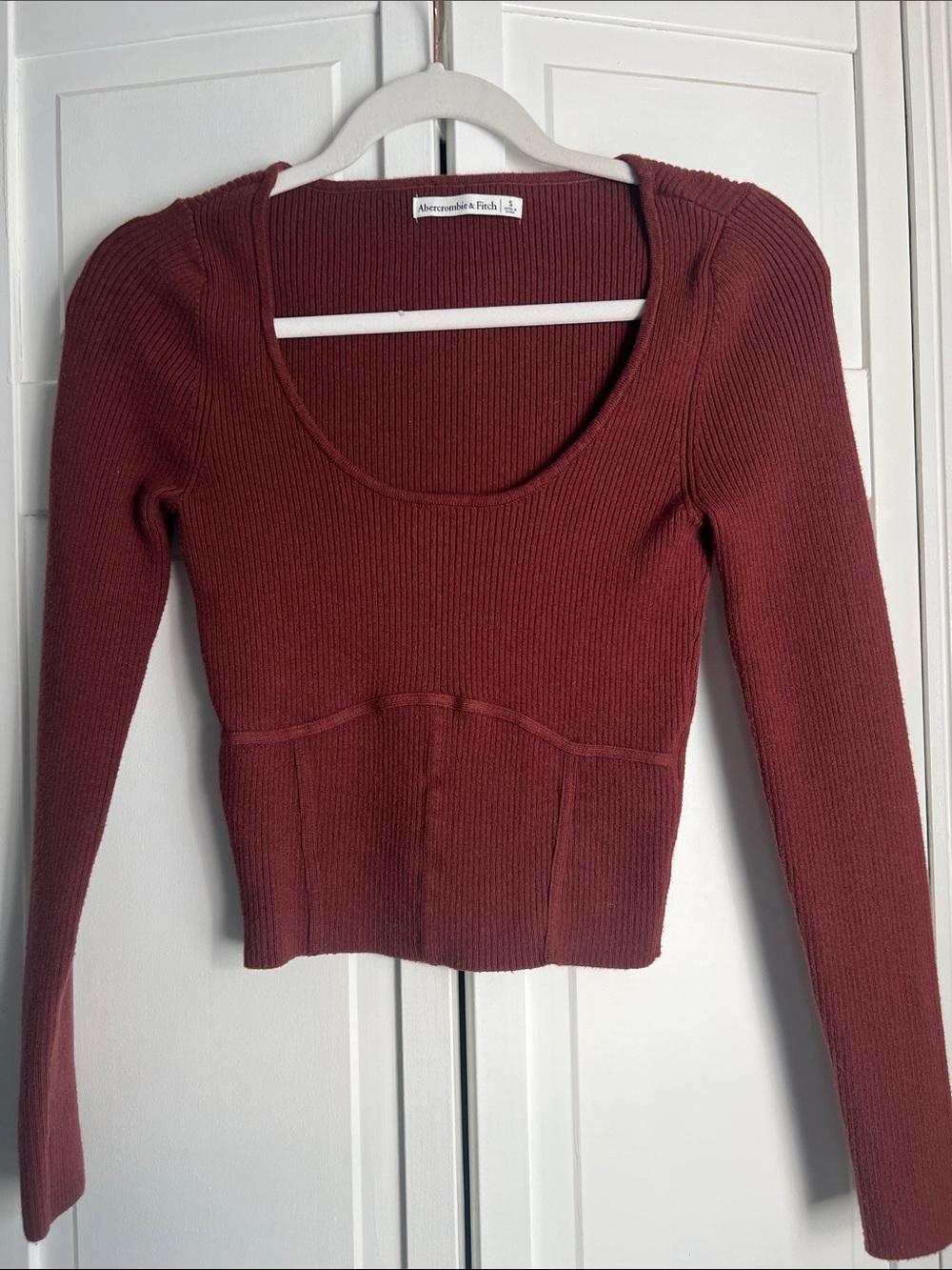 Abercrombie & Fitch Long-Sleeve Ribbed Scoop Neck Top in Brick Red